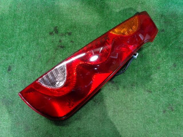 Right Tail Light NISSAN Note 2008 DBA-E11 265541U600