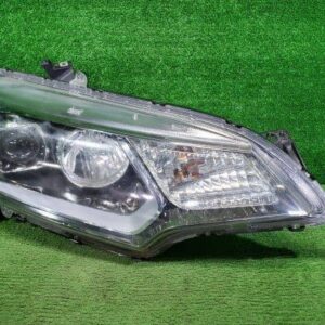 Right Headlight HONDA Fit 2014 DAA-GP6