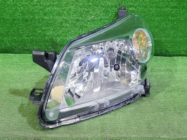 Left Headlight TOYOTA IST 2008 DBA-NCP115