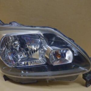 Right Headlight TOYOTA Porte 2014 DBA-NCP145
