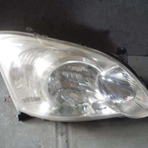Right Headlight TOYOTA Allex 2004 CBA-NZE124 8111013350