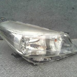 Right Headlight TOYOTA Vitz 2012 DBA-NCP131 8114552E30