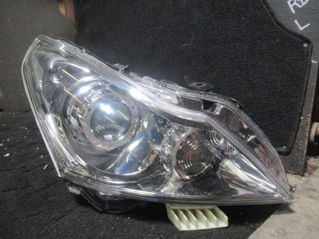 Right Headlight NISSAN Skyline 2011DBA-KV36