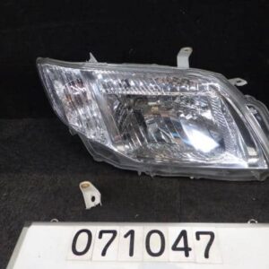 Right Headlight TOYOTA Corolla Axio 2008 DBA-NZE144 8111012B00