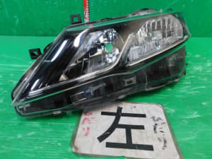 Left Headlight NISSAN Serena C27