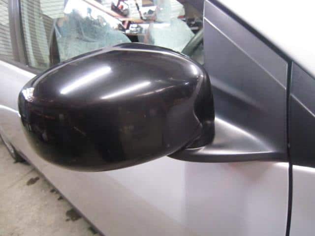 Right Side Mirror NISSAN Wingroad 2012 DBA-NY12 96301CZ22B