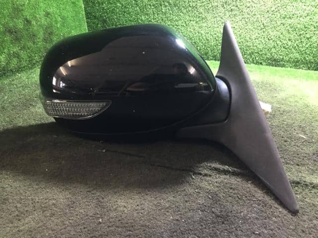 Right side mirror Subaru